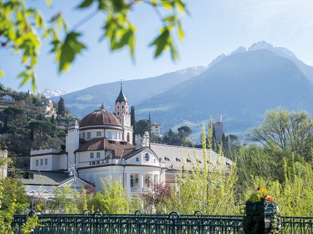 obergluniger_meran_kurhaus.jpg